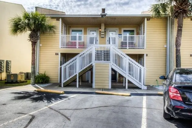 Daire (8 B, One Bedroom Condo)