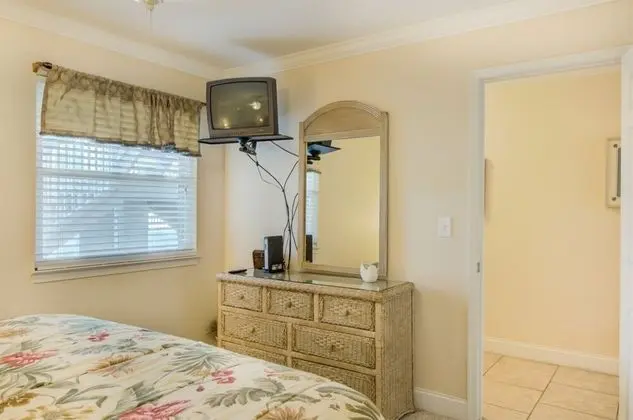 Daire (8 B, One Bedroom Condo)