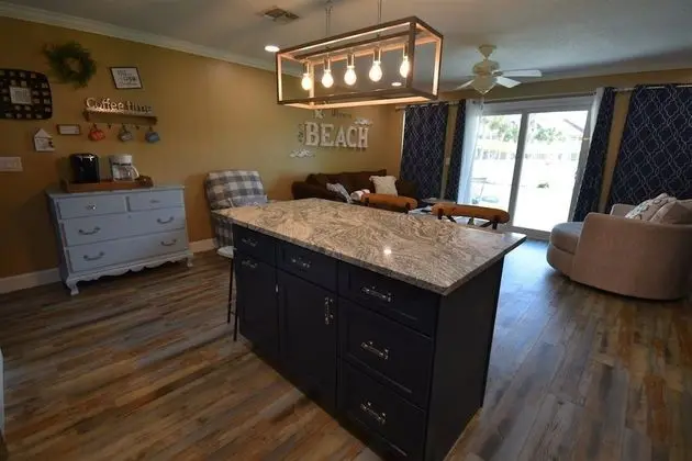 Daire (8 B, One Bedroom Condo)