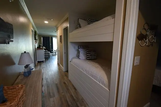 Daire (8 B, One Bedroom Condo)
