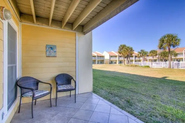 Ev (3 C, Three Bedroom Townhome)