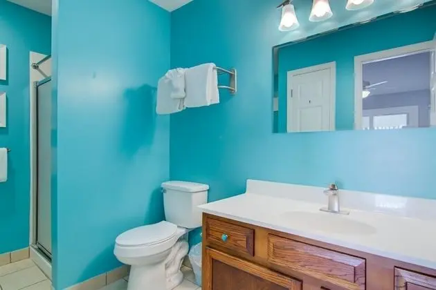 Ev (3 C, Three Bedroom Townhome)