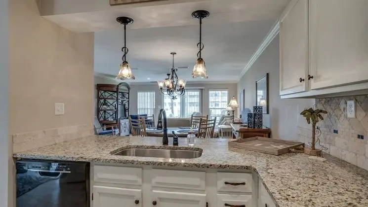 Ev (4 C, Two Bedroom Townhome)