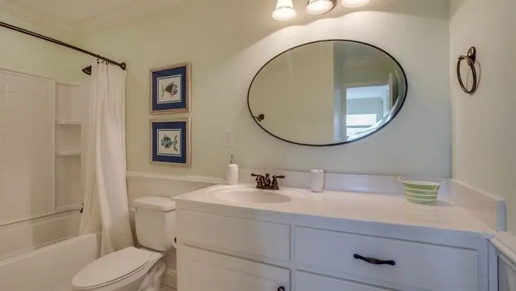 Ev (4 C, Two Bedroom Townhome)