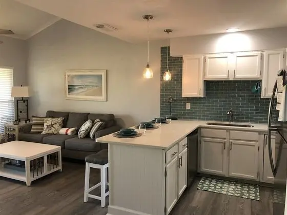 Daire (6 H Two bedroom loft condo)