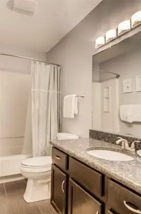 Daire (7 E Two Bedroom Condo)