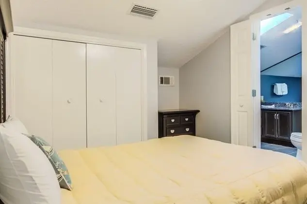 Daire (7 E Two Bedroom Condo)