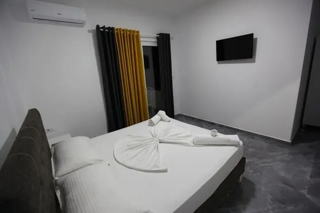 Tek Büyük Yataklı Oda, Balkon