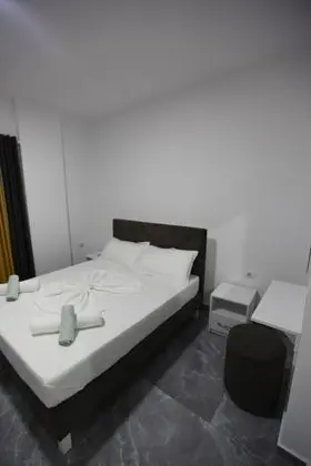 Tek Büyük Yataklı Oda, Balkon