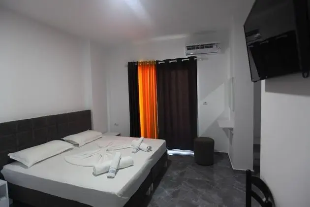 Tek Büyük Yataklı Oda, Balkon