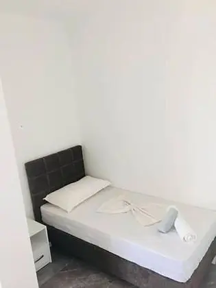 Üç Kişilik Oda, Balkon