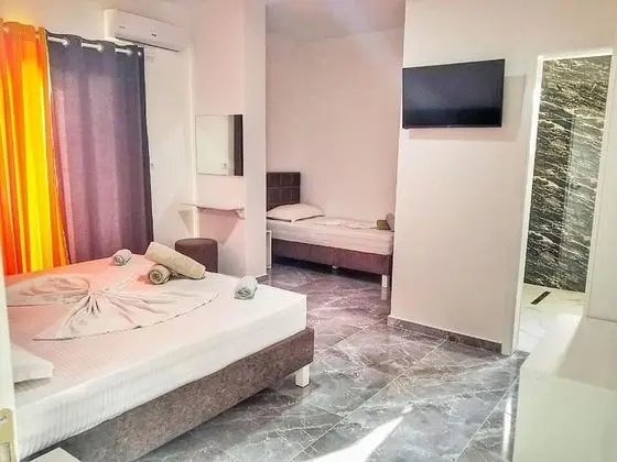 Üç Kişilik Oda, Balkon