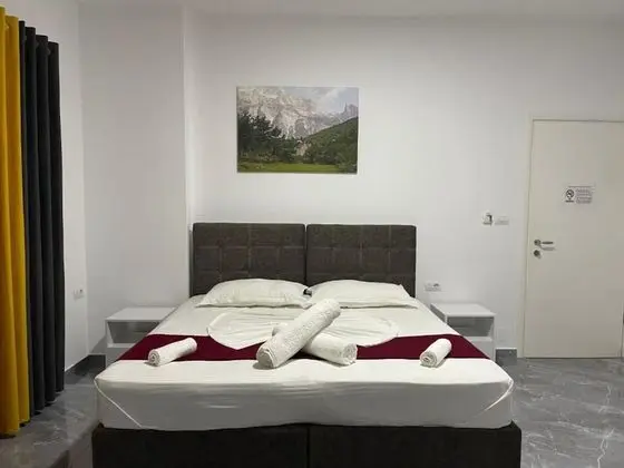 Üç Kişilik Oda, Balkon