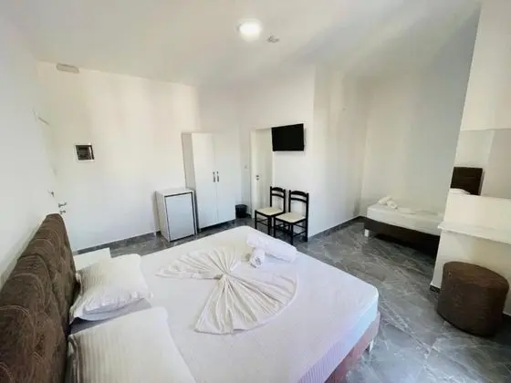 Üç Kişilik Oda, Balkon