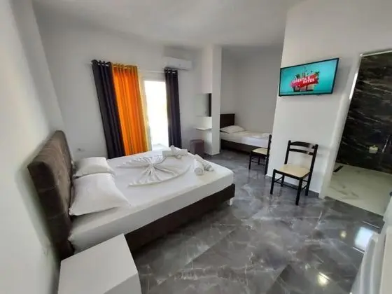 Üç Kişilik Oda, Balkon