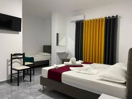 Üç Kişilik Oda, Balkon