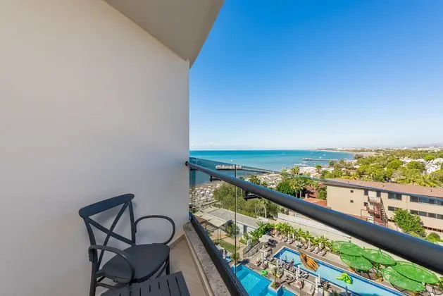https://images.etstur.com/imgproxy/resize/2560x1440/files/images/hotelImages/etsrooms/509180/Seaden_Quality_Resort___Spa_20250104114849_0.jpg