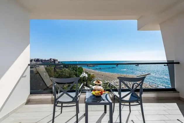 https://images.etstur.com/imgproxy/resize/2560x1440/files/images/hotelImages/etsrooms/509180/Seaden_Quality_Resort___Spa_20250104114849_3.jpg