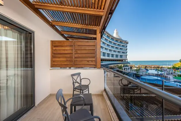 https://images.etstur.com/imgproxy/resize/2560x1440/files/images/hotelImages/etsrooms/509180/Seaden_Quality_Resort___Spa_20250104115801_1.jpg
