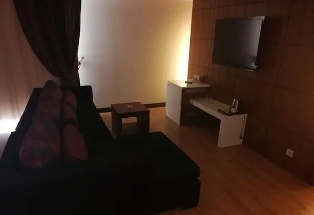 Deniz Manzaralı 1 Çift Kişilik Yatak