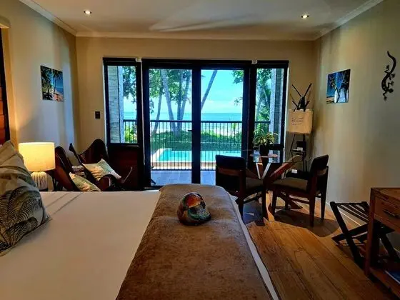 Luxury Oda, 1 En Büyük (King) Boy Yatak, Plaj Manzaralı, Zemin Kat