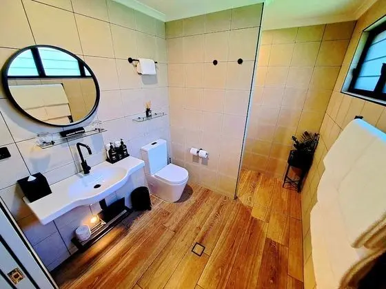 Luxury Oda, 1 En Büyük (King) Boy Yatak, Plaj Manzaralı, Zemin Kat