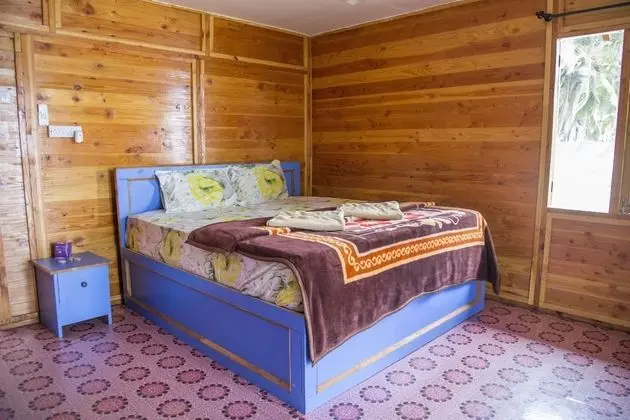 Kır Evi, Deniz Manzaralı, Denize Bakan