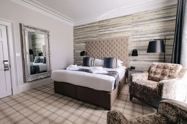 Traditional Super King Room