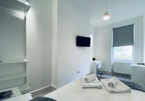 Comfort Tek Büyük Yataklı Oda