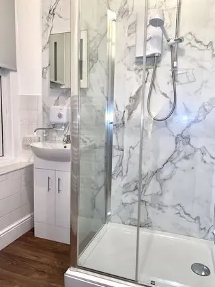 Stüdyo, Özel Banyo