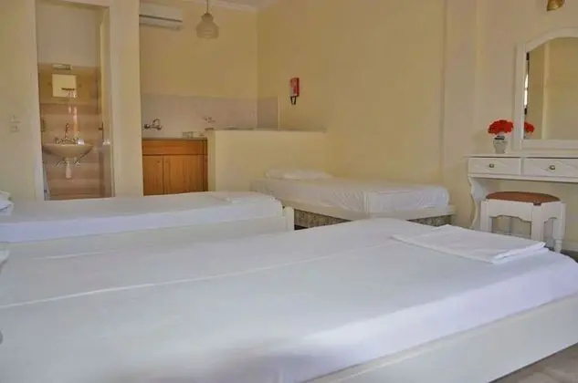 Üç Kişilik Oda