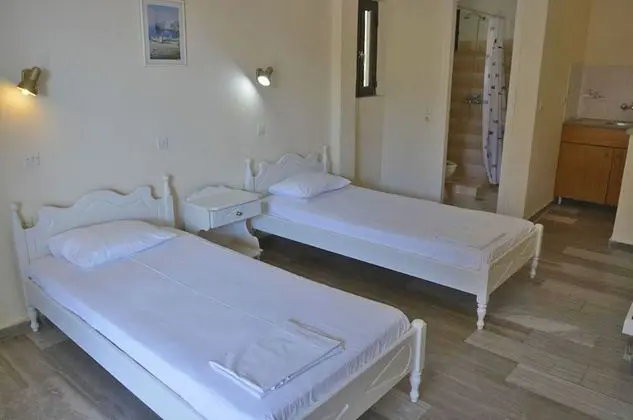 Üç Kişilik Oda