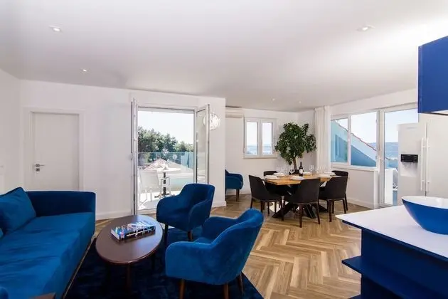 Deluxe Apart Daire, Deniz Manzaralı