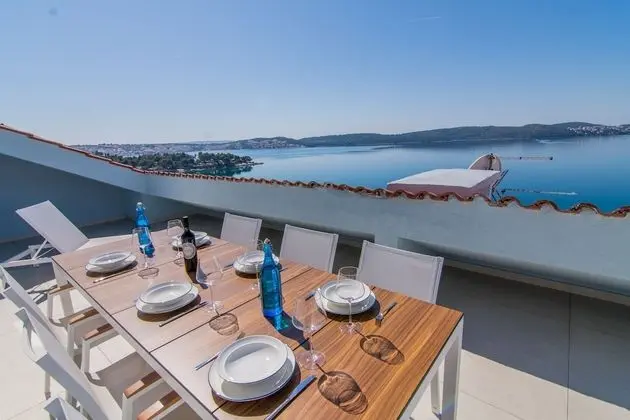 Deluxe Apart Daire, Deniz Manzaralı