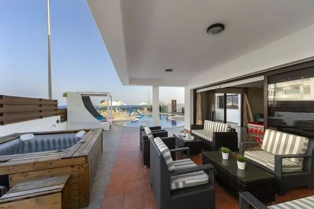 Villa, Kişiye Özel Havuzlu, Deniz Manzaralı (No.5)