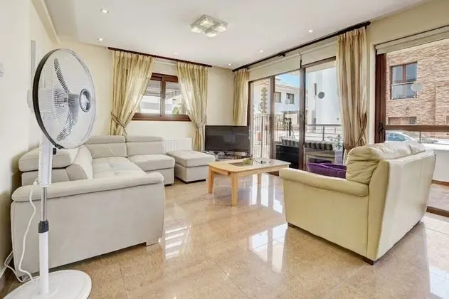 Villa, Sıcak Su Havuzu (No.8)