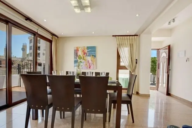 Villa, Sıcak Su Havuzu (No.8)
