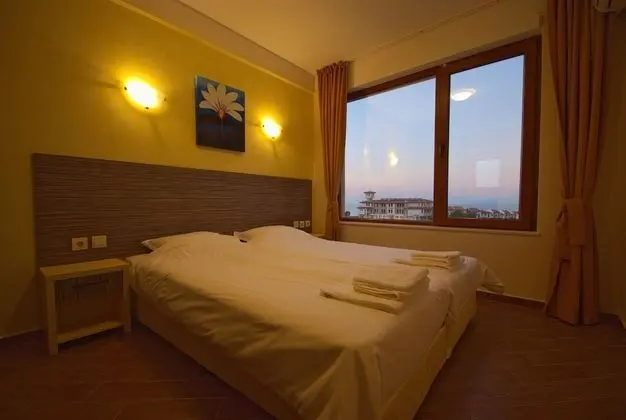 Apart Daire, 2 Yatak Odası, Balkon, Deniz Manzaralı