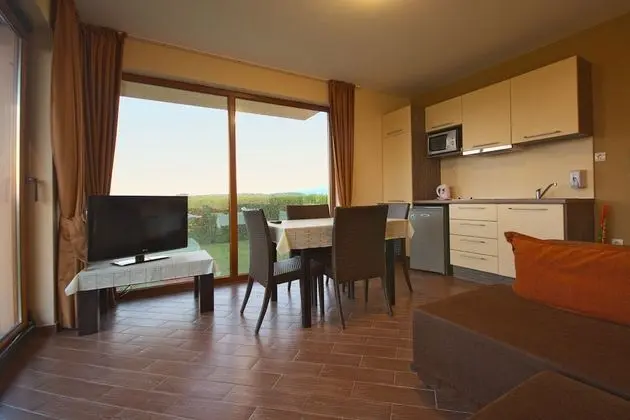 Apart Daire, 2 Yatak Odası, Balkon, Deniz Manzaralı