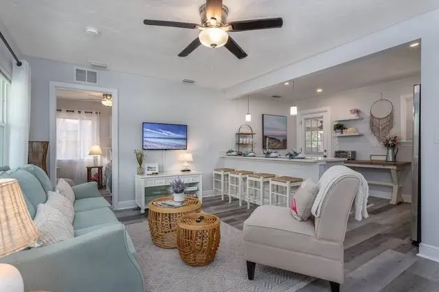 Ev (Seagrass Cottage)