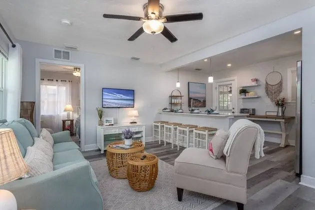 Ev (Seagrass Cottage)