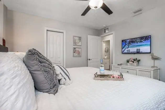 Ev (Seagrass Cottage)