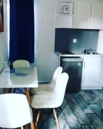 Üç Kişilik Oda, 1 Çift Kişilik Yatak ve Çekyat, Havuz Manzaralı