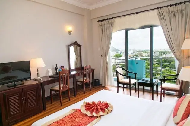Luxury Tek Büyük Yataklı Oda