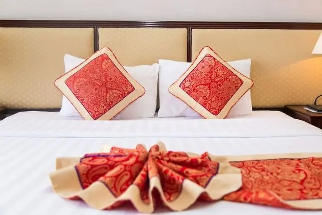 Luxury Tek Büyük Yataklı Oda