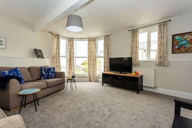 Deluxe Apart Daire, Deniz Manzaralı