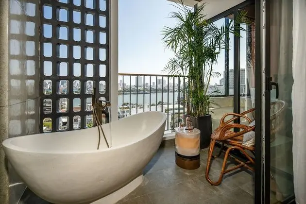 Çatı Katı (Loft), Küvet, Nehir Manzaralı