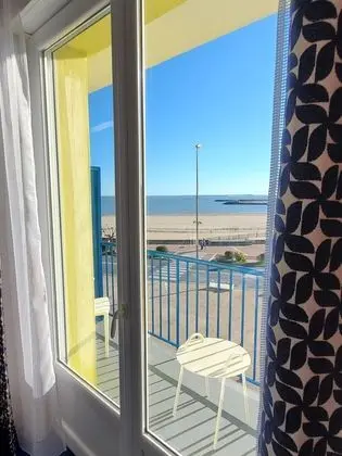 Panoramic Tek Büyük Yataklı Oda