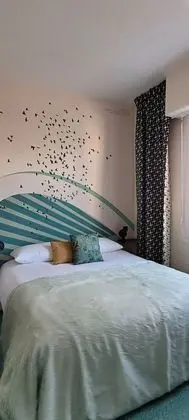 Standard Tek Büyük Yataklı Oda