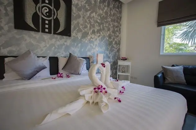 5-Bedrooms Private Pool Villa